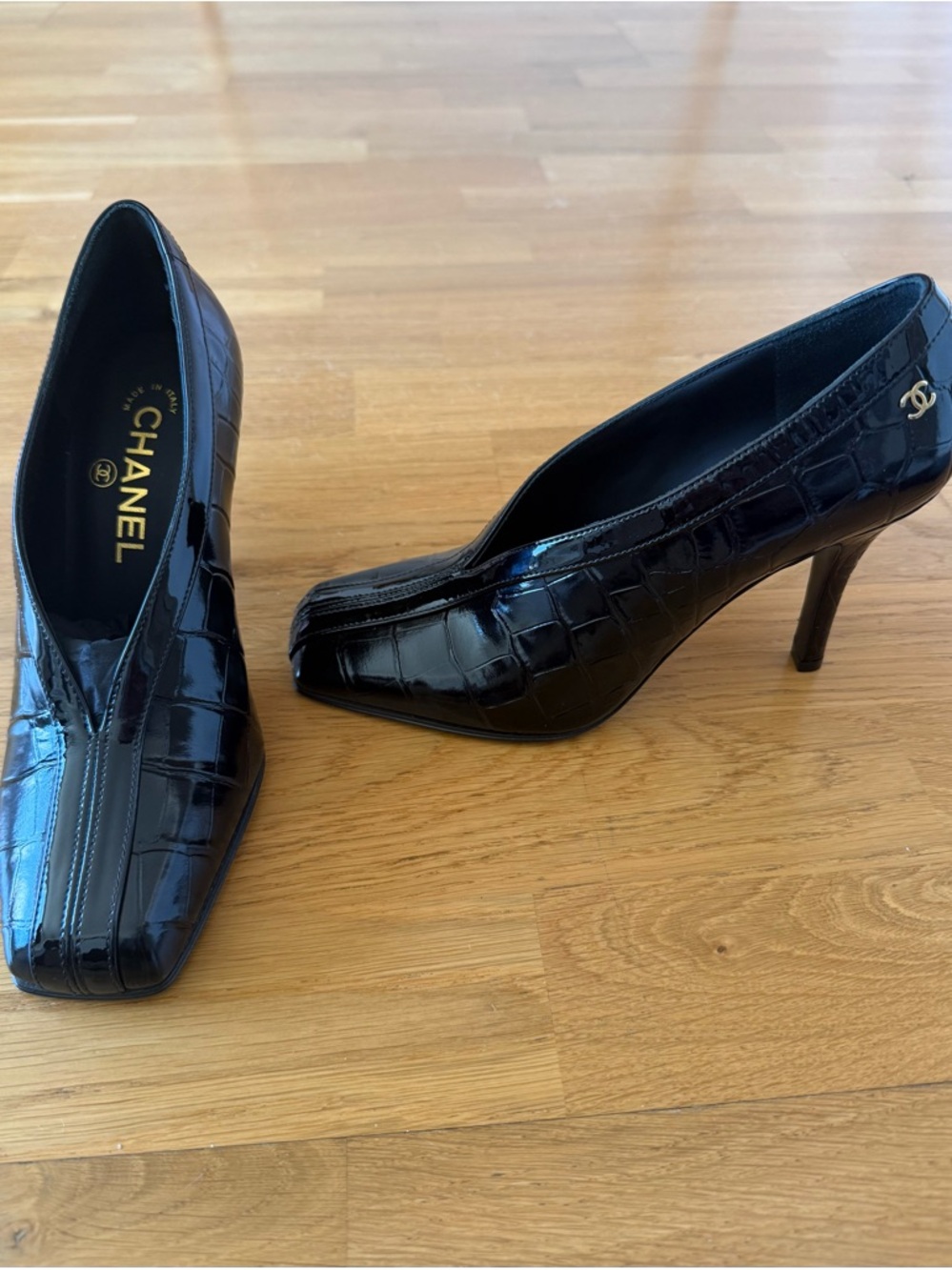 CHANEL 2026 Matthieu Blazy Patent Leather Croc-Embossed High Heel Pumps NIB - 36 - Picture 6 of 16